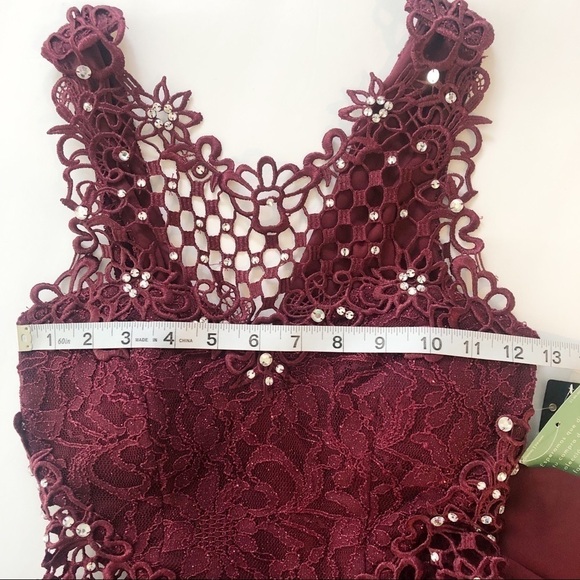 City triangles Red Merlot Sleeveless Slit Dress - Picture 11 of 15